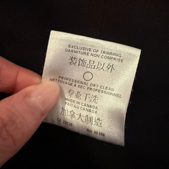 Black Cropped  3/4 Length Sleeve Jacket, Judith and Charles, US 2 - Picture 7 of 7